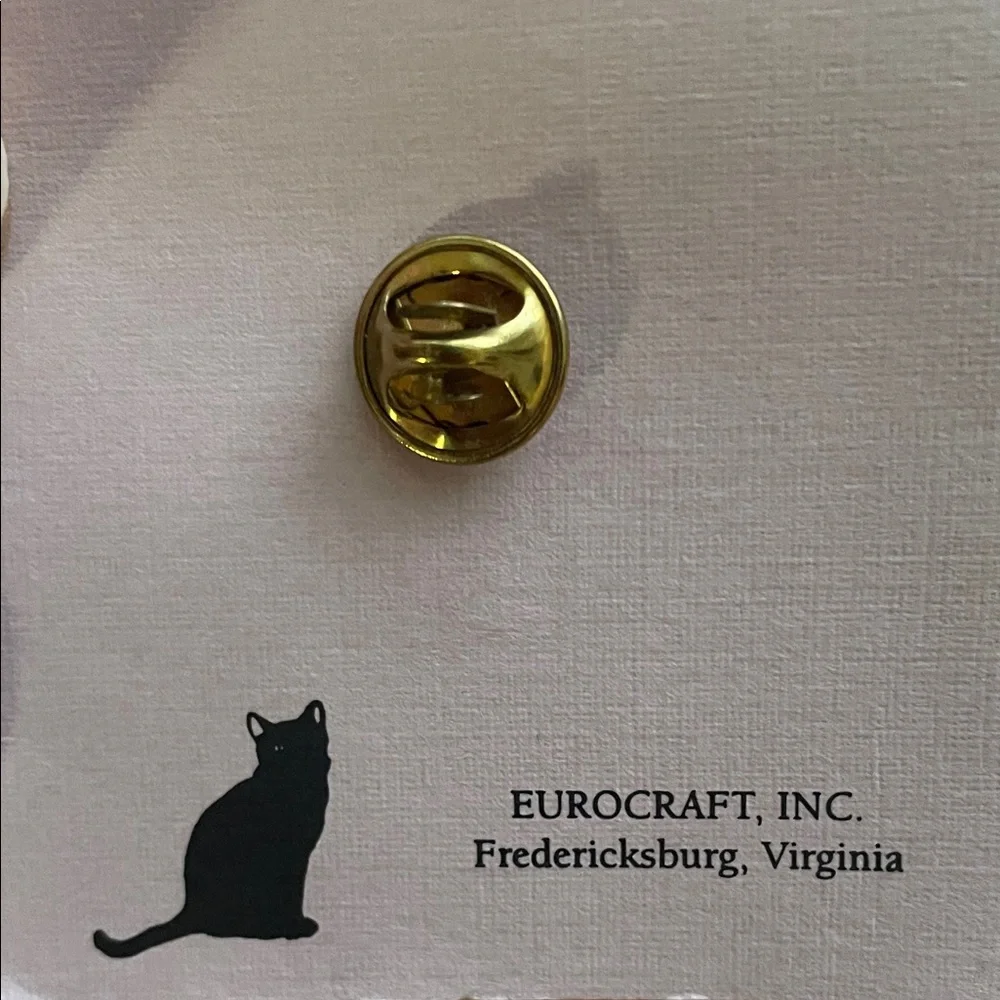 For Cat Lovers Gold Cat Pin - Decorative Cat Brooch